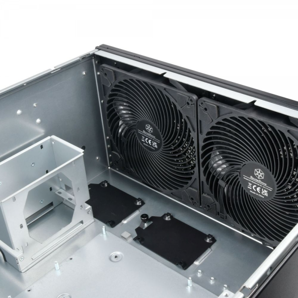 Корпус Silverstone SST-RM51