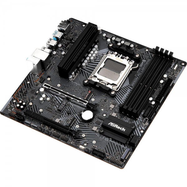 Материнская плата ASRock B650M PG LIGHNING, Socket AM5, AMD B650, 4xDDR5-5200, HDMI+DP, 2xPCI-Ex16, 4xSATA3(RAID 0/1/10), 3xM.2, 8 Ch Audio, 1x2.5GLan, (4+4)xUSB2.0, (3+4)xUSB3.2, (1+1)xUSB3.2 Type-C™, mATX, RTL