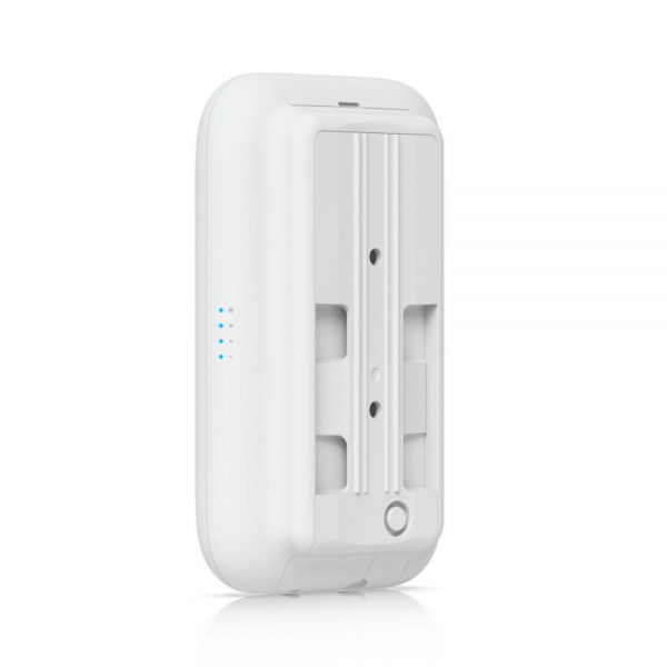 Точка доступа Wi-Fi Ubiquiti Swiss Army Knife Ultra 2.4+5 ГГц, 802.11ac, 2x2 MIMO, до 20 дБм, 1х 1Гб RJ45, до 200 клиентов, до 866.7 Мбит/с