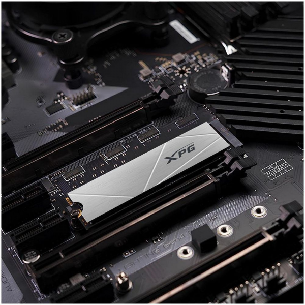 Твердотельный накопитель SSD ADATA M.2 2280 2TB XPG GAMMIX S60 PCIe Gen4x4 with NVMe, 5000/4200, MTBF 1.5M, 3D ТLC NAND, 450TBW