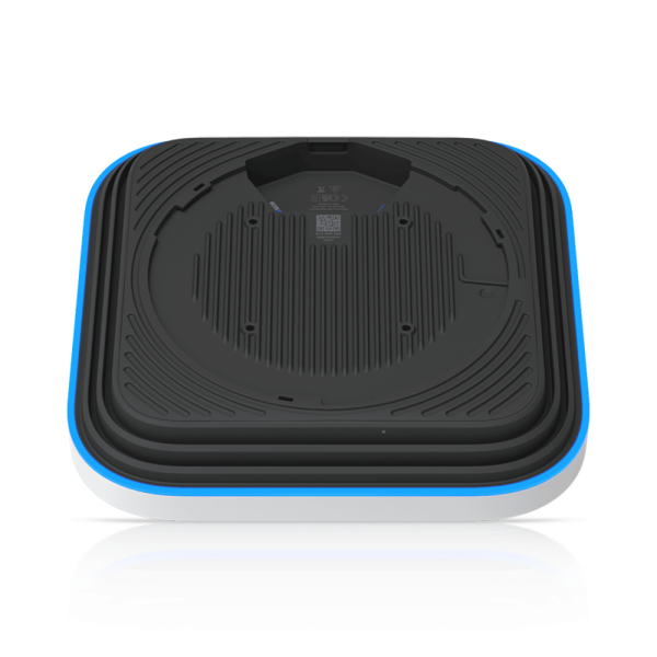Точка доступа Wi-Fi Ubiquiti UniFi E7 AP 2,4+5+6 ГГц, Wi-Fi 7, 4х4 MU-MIMO, 802.3bt, 1х 10G RJ45, 1х 1G RJ45
