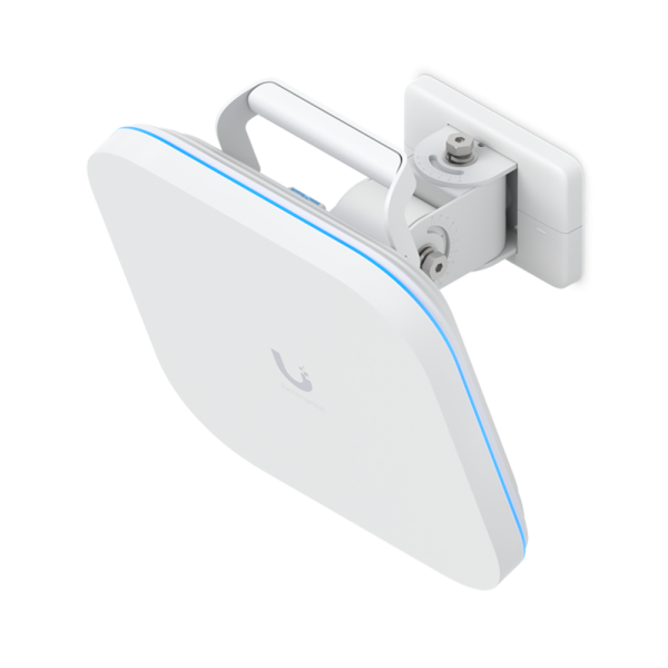 Точка доступа Wi-Fi Ubiquiti UniFi E7 AP Campus 2,4+5+6 ГГц, Wi-Fi 7, 4х4 MU-MIMO, 802.3bt, 1х 10G RJ45, 1х 1G RJ45
