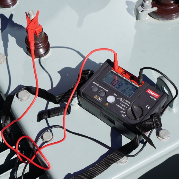 Измеритель сопротивления изоляции UT502A , погружной 3МОм ~ 2 ГОм, до 2500В Bad Pack