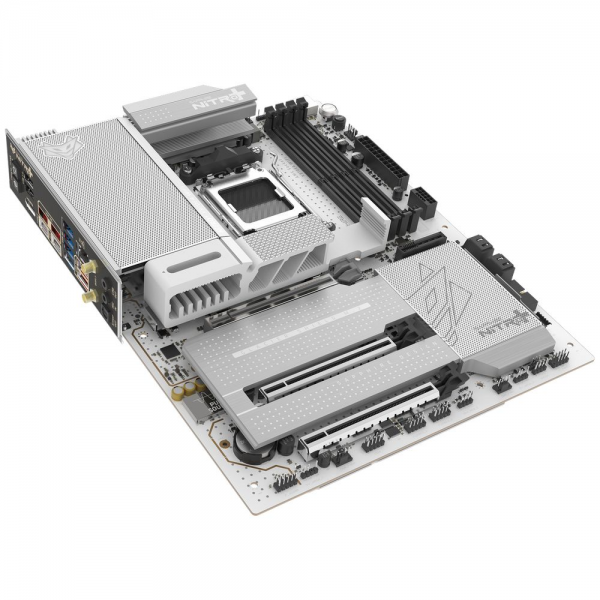 Материнская плата Sapphire NITRO+ X870EA PHANTOMLINK POLAREDITION X870E, AM5, 4*DDR5, 3*PCIEx16, 4*M.2, 1*TypeC, 4*USB3.2Gen2, 5*USB3.2Gen1, 4*USB2.0, 4*SATA3.0, 1*5G, 2*Type-C(DP), HDMI, ATX, RTL